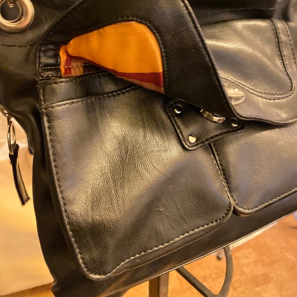 Franco Sarto Black Purse with practical pockets, storage and secret side pocket. - Picture 6 of 9